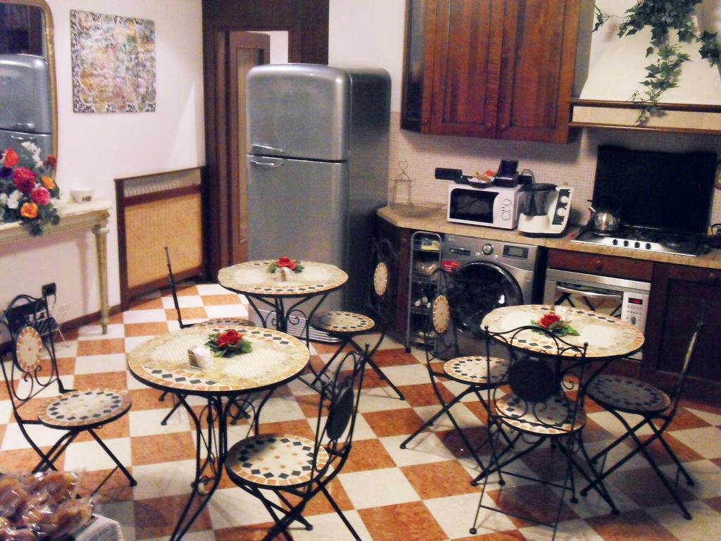 Art&Coffee Hotel Верона Екстериор снимка